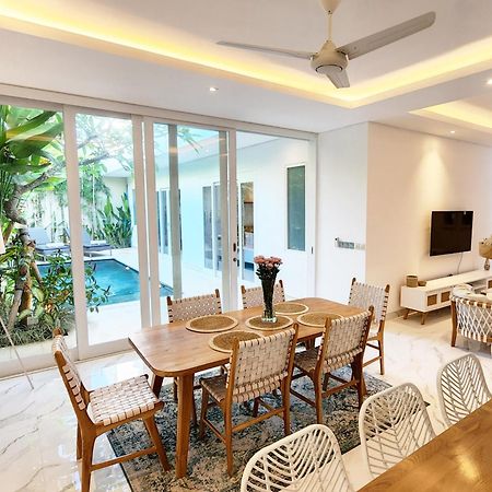 Villa Vana, Sitara Villa Group Seminyak Exteriör bild